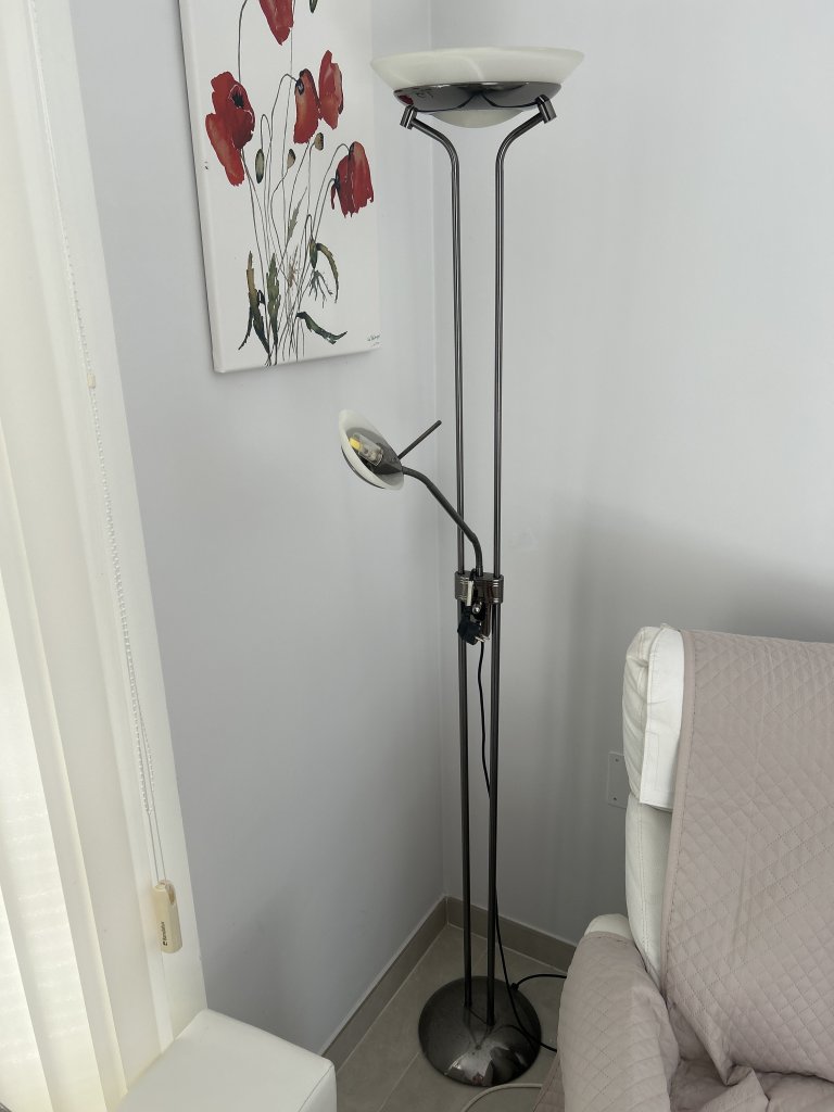 Stehlampe