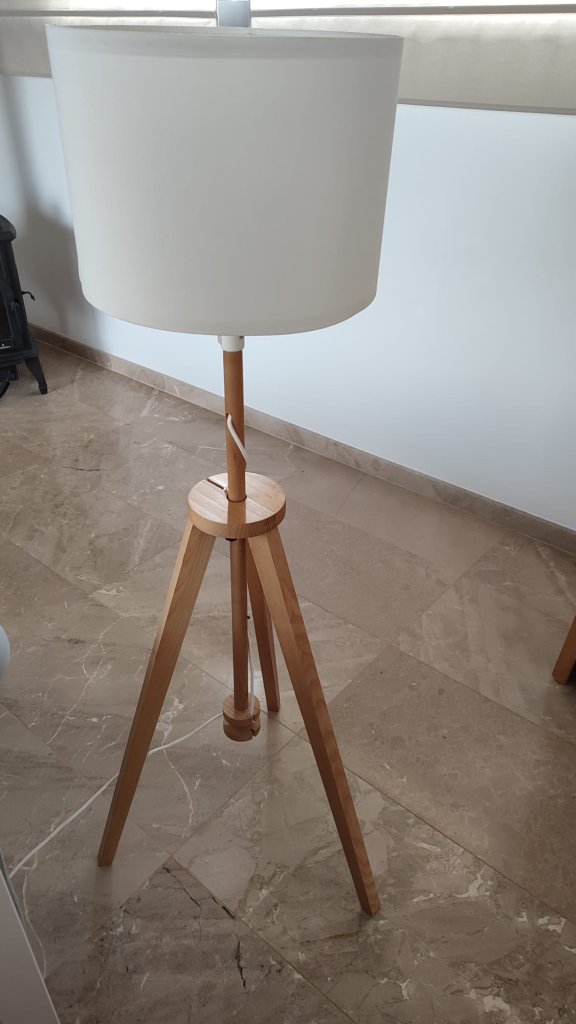 Stehlampe Lauters von Ikea
