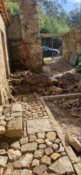Muros de piedra y vallados de fincas