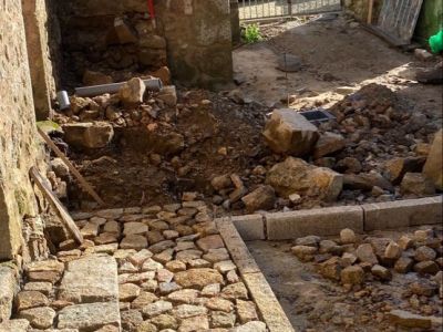 Muros de piedra y vallados de fincas