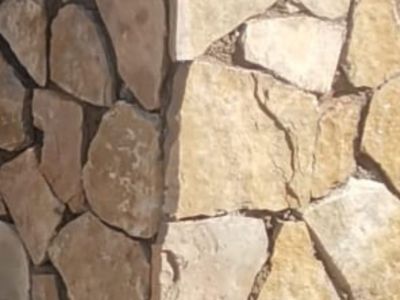 Muros de piedra y vallados de fincas