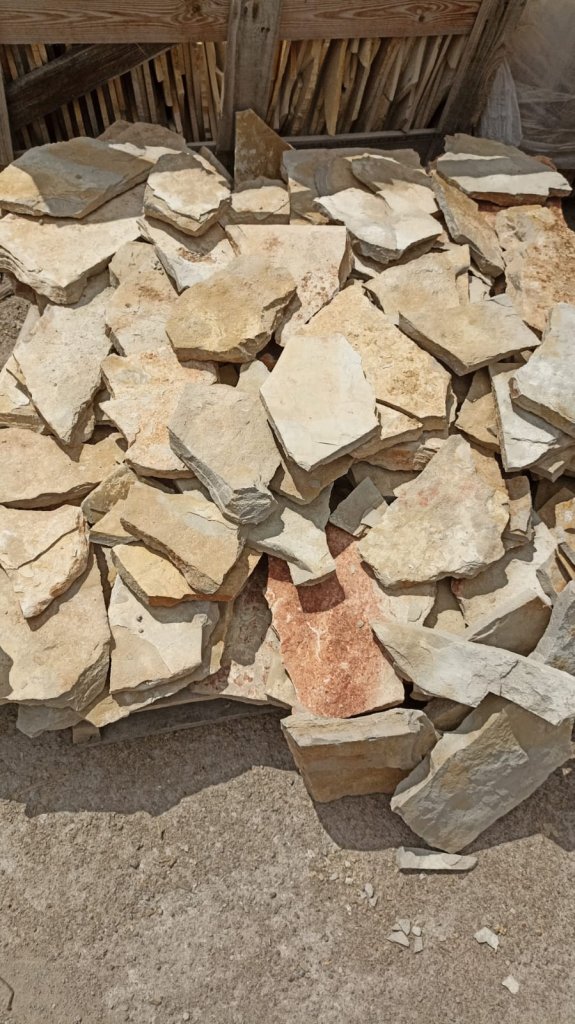 Muros de piedra y vallados de fincas
