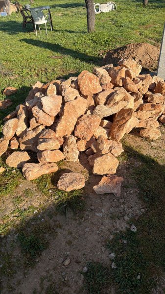 Muros de piedra y vallados de fincas