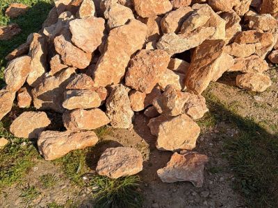 Muros de piedra y vallados de fincas