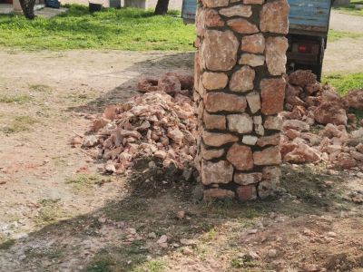 Muros de piedra y vallados de fincas