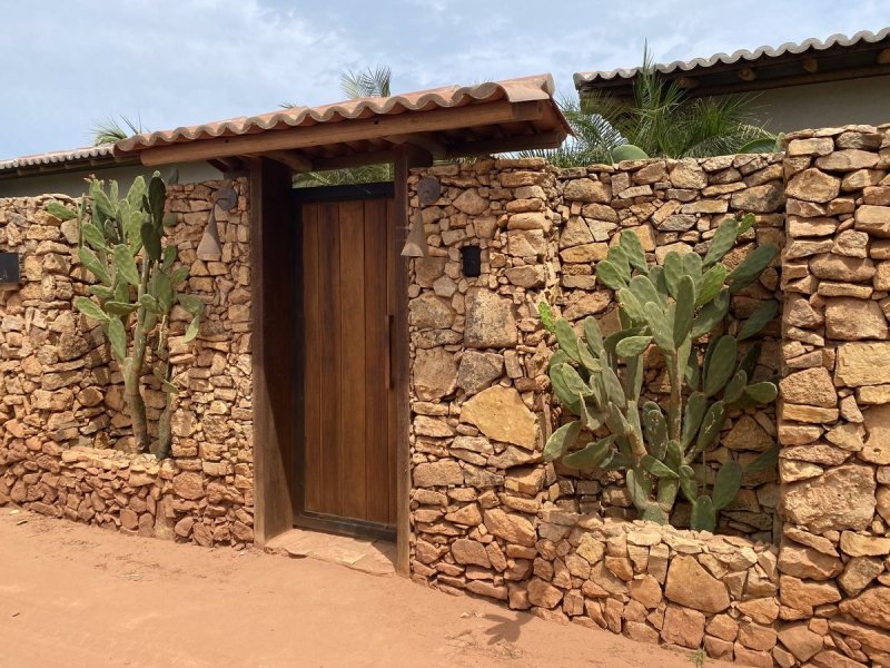 Muros de piedra y vallados de fincas