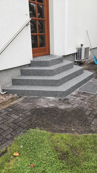 Steinteppich für Balkone Terrassen und Einfahrten