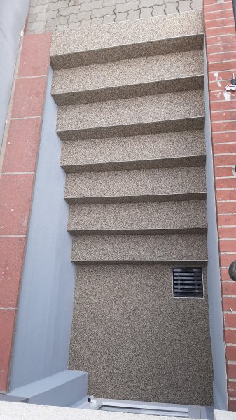 Steinteppich für Balkone Terrassen und Einfahrten