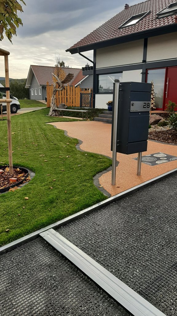 Steinteppich für Balkone Terrassen und Einfahrten