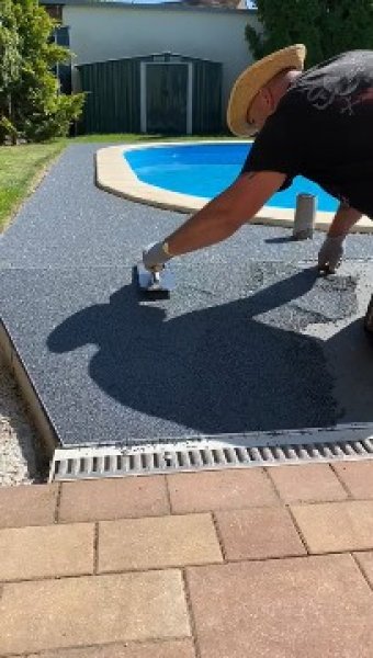 Steinteppich für Balkone Terrassen und Einfahrten