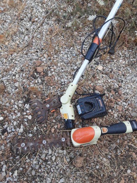 Stihl lawn trimmer set, battery-powered