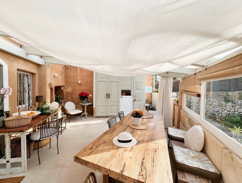 Stilvolles Dorfhaus mit Charakter in Es Llombards