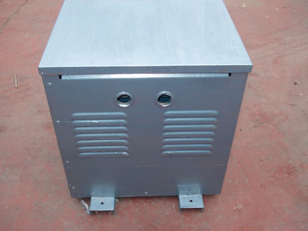 Convertidor de corriente de 220v a potencia de 370v Generador