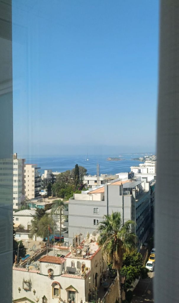 Studio mit Panoramablick auf das Meer in Cala Major