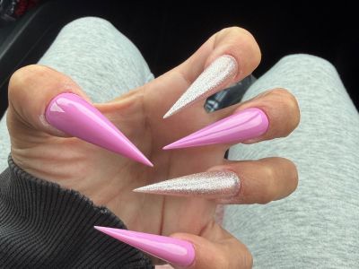 Suche Naildesigner/in für Extreme Stiletto