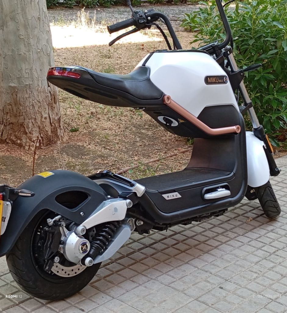 SUNRA Miku Max 49e Electric Motorcycle