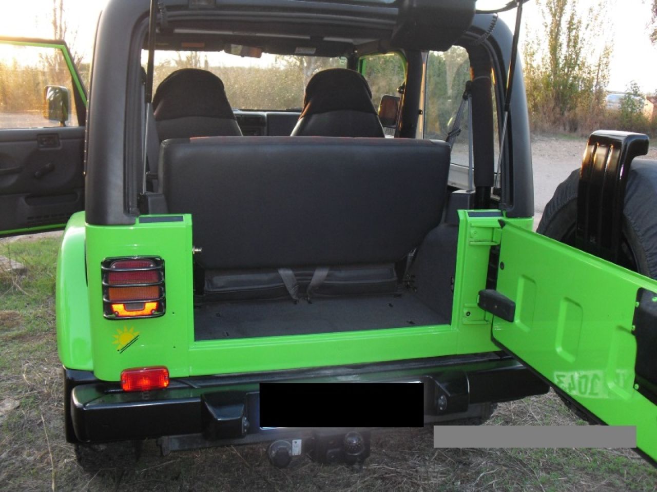 Super nice Jeep Wrangler 2.5 4x4