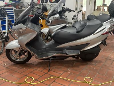 Suzuki Burgman 200 scooter 12,000 kilometers 1st owner