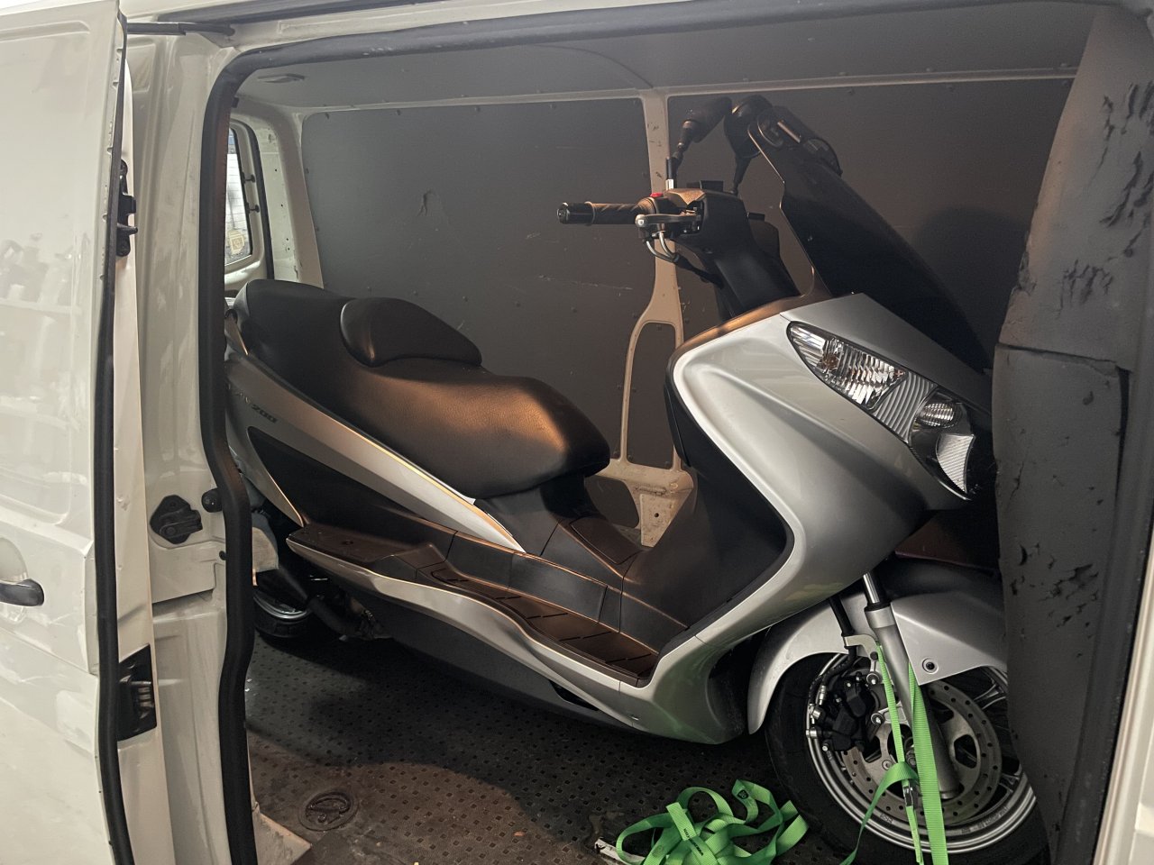 Suzuki Burgman 200 scooter 12,000 kilometers 1st owner