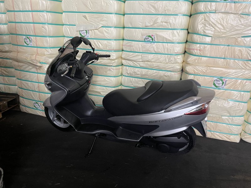 Suzuki Burgman 200 scooter 12,000 kilometers 1st owner