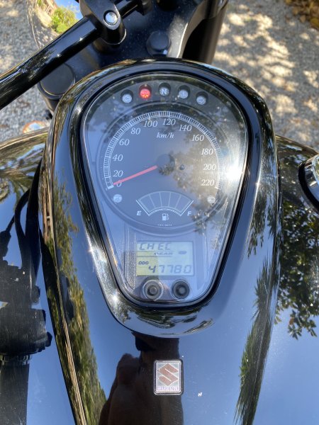 Suzuki Intruder
