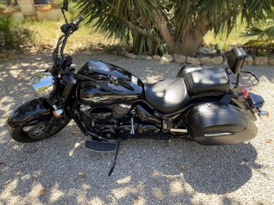 Suzuki Intruder