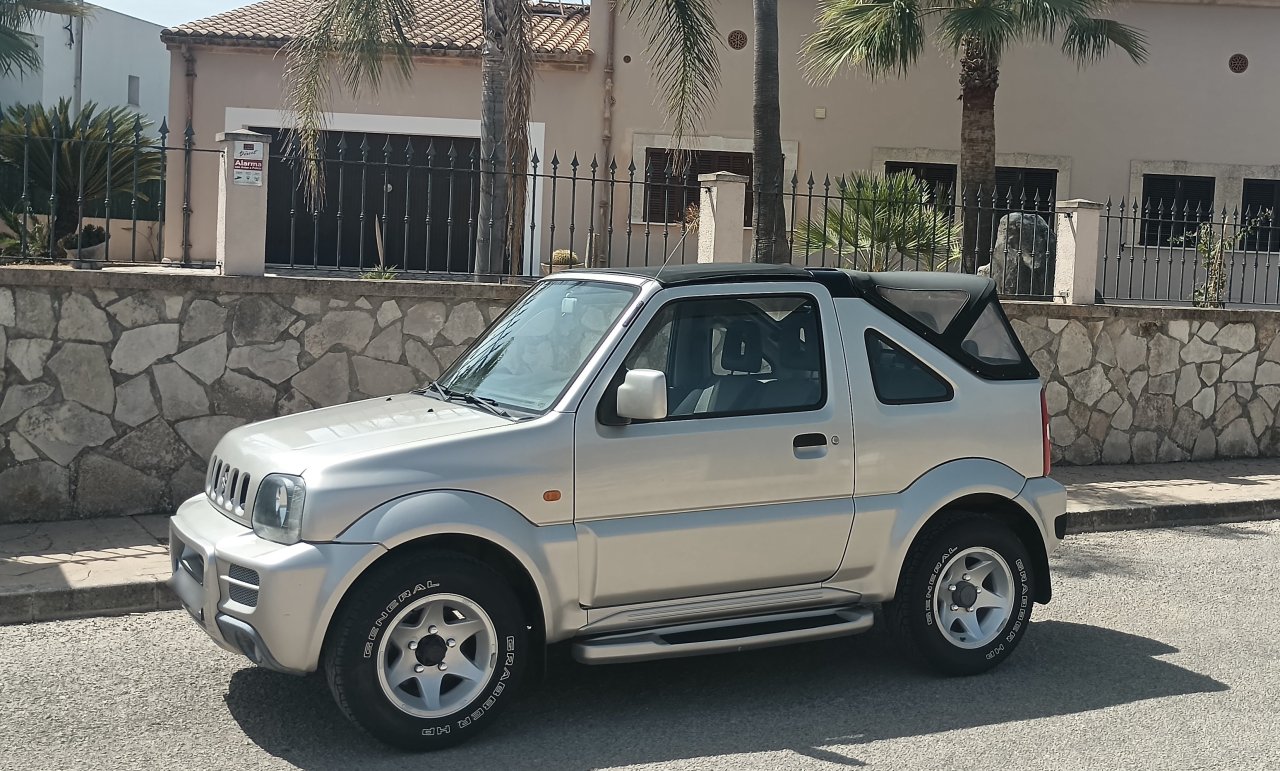 Suzuki Jimny Cabrio Jeep Limited Edition Rock am Ring AHK