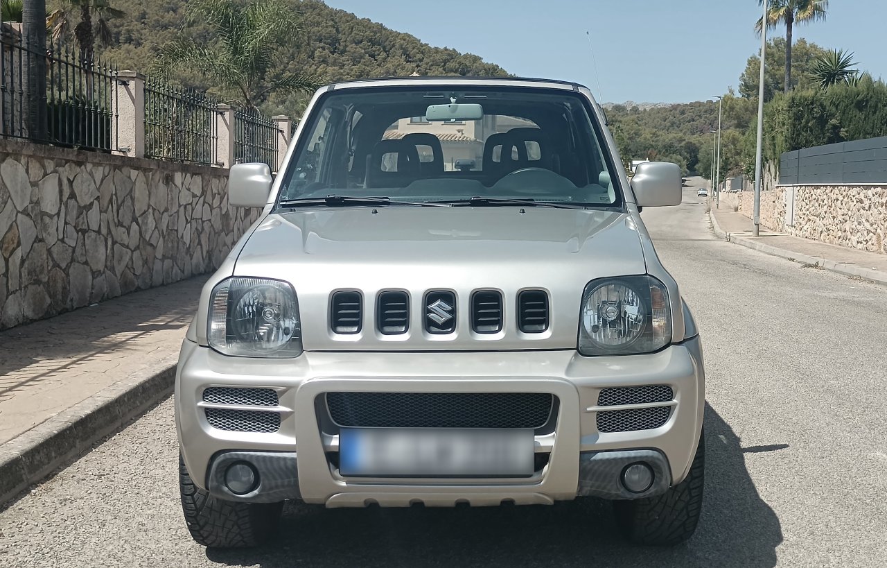Suzuki Jimny Cabrio Jeep Limited Edition Rock am Ring AHK