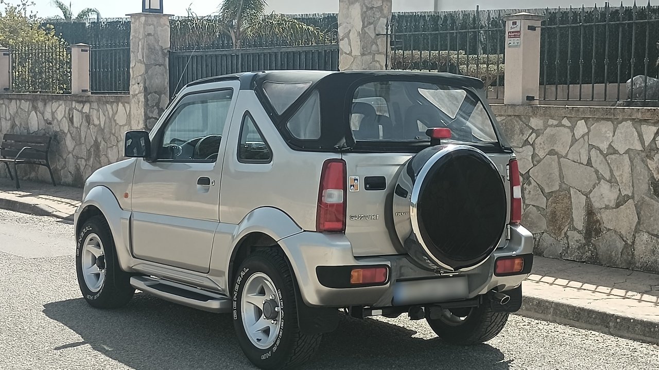 Suzuki Jimny Cabrio Jeep Limited Edition Rock am Ring AHK