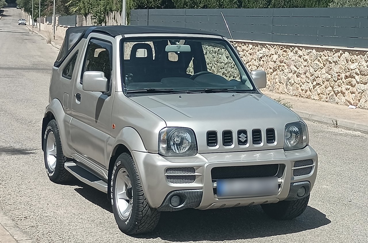 Suzuki Jimny Cabrio Jeep Limited Edition Rock am Ring AHK