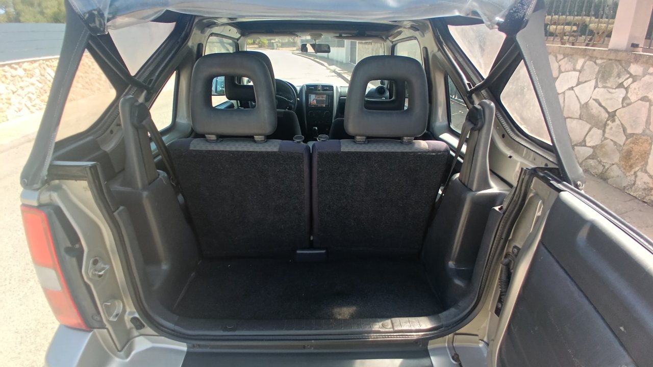 Suzuki Jimny Cabrio Jeep Limited Edition Rock am Ring AHK