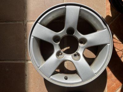Suzuki Jimny orig. Alufelgen