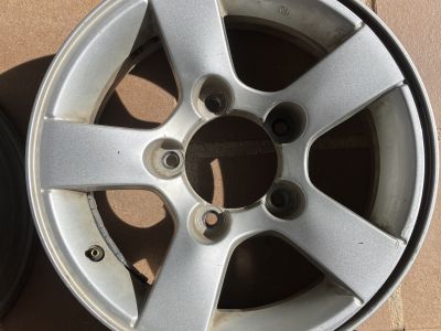 Suzuki Jimny orig. Alufelgen