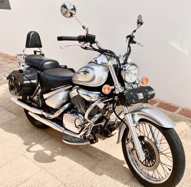 Suzuki VL 250 Intruder