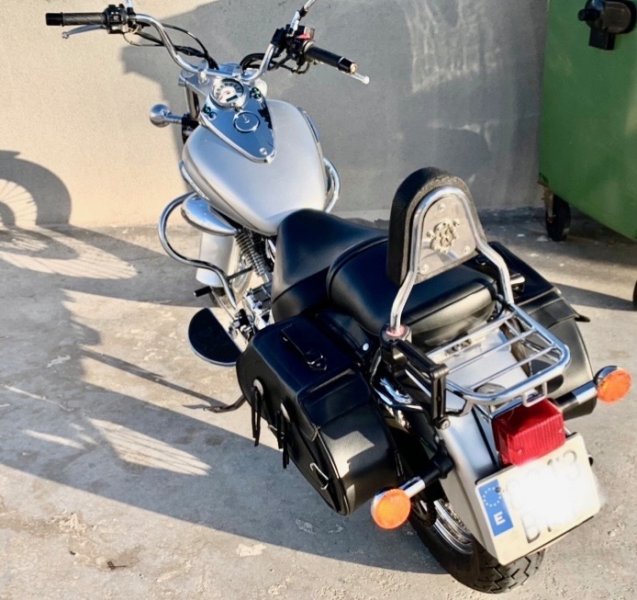 Suzuki VL 250 Intruder