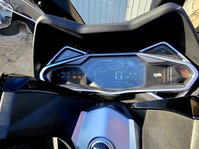 SYM Cruisym 300 E5 TCS nur 818 km 1. Hand ITV neu Zubehör inklusive