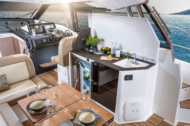 Charter de día con patrón – Bavaria SR36