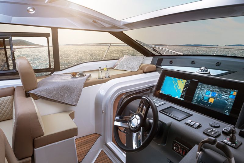 Charter de día con patrón – Bavaria SR36