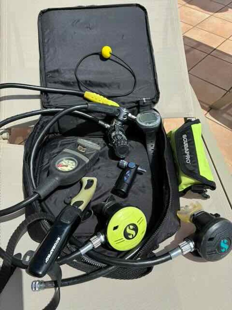 Taucherausrüstung für Männer: Scubapro/Oceanic/Suunto