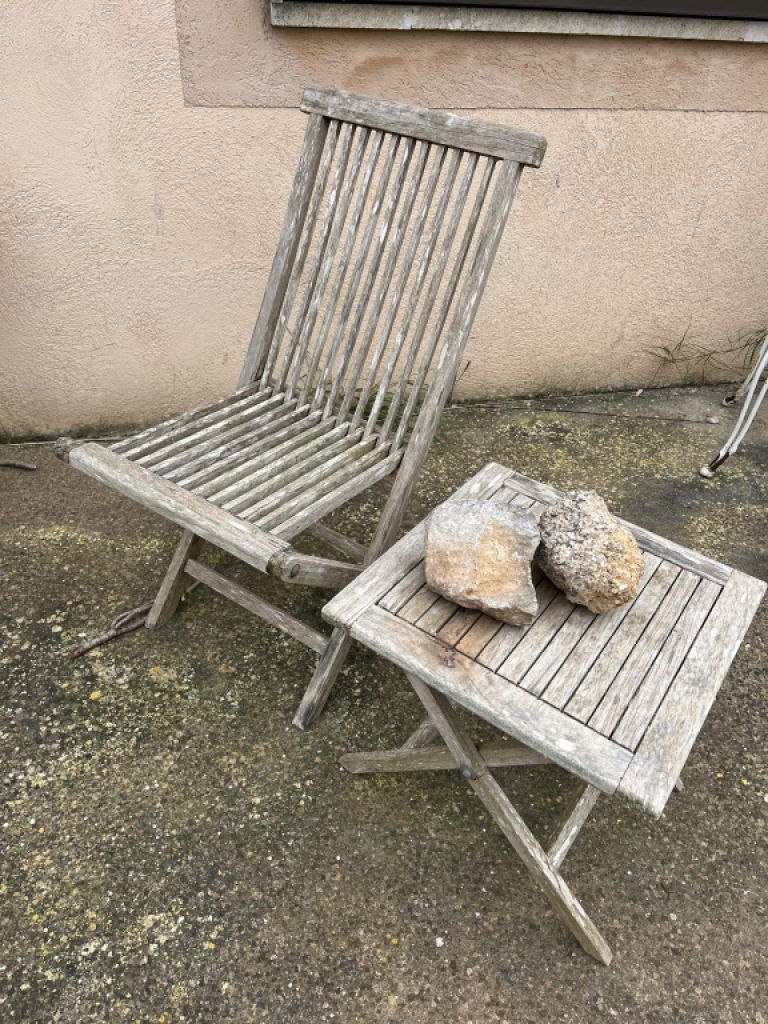 Teak chair with table