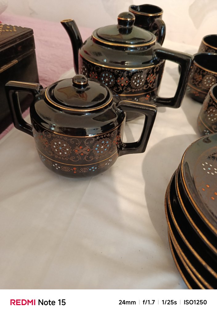 Servicio de té de aprox. 1930 de una manufactura de Sajonia o de la entonces Checoslovaquia