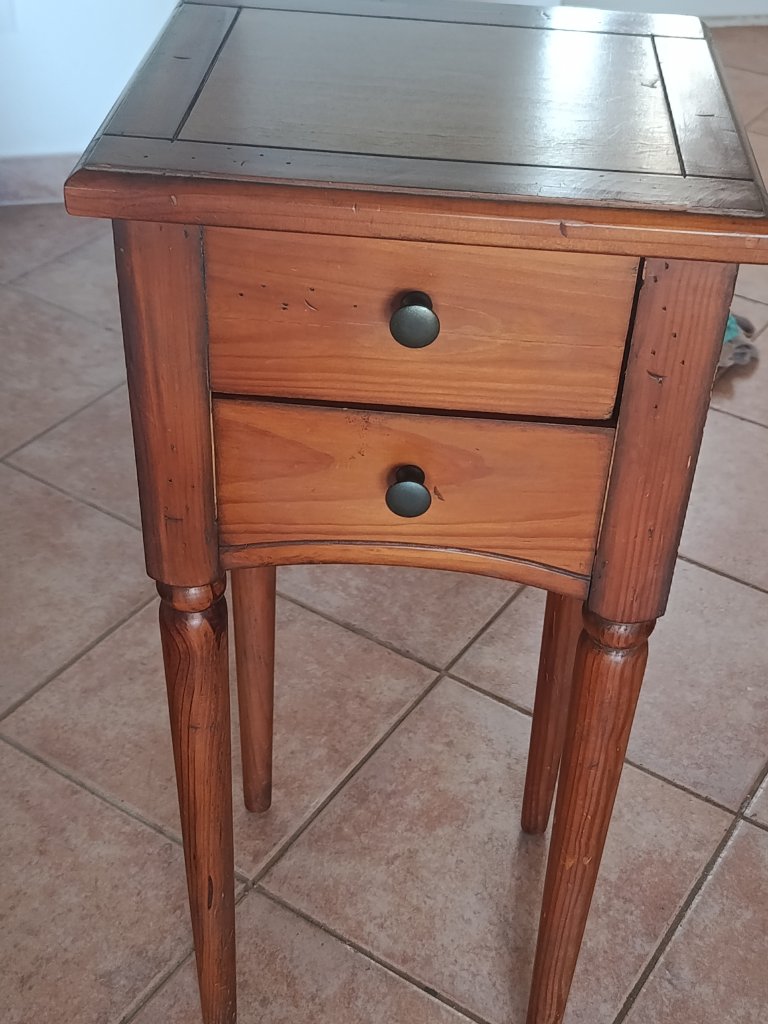 Telefontisch ,Blumentisch, Beistelltisch antik gemacht Echtholz