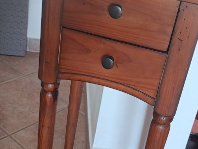Telefontisch ,Blumentisch, Beistelltisch antik gemacht Echtholz