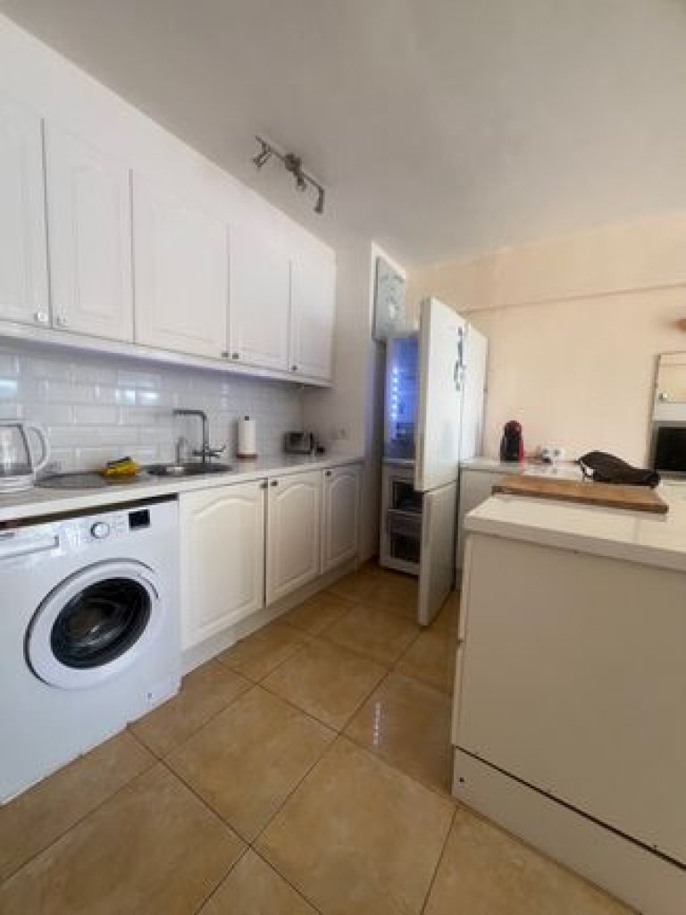 Terrenova - Renovated apartment in prime beachfront location.