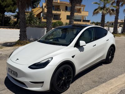 Tesla Model Y SR weiß 32.000km deutsche Zulassung