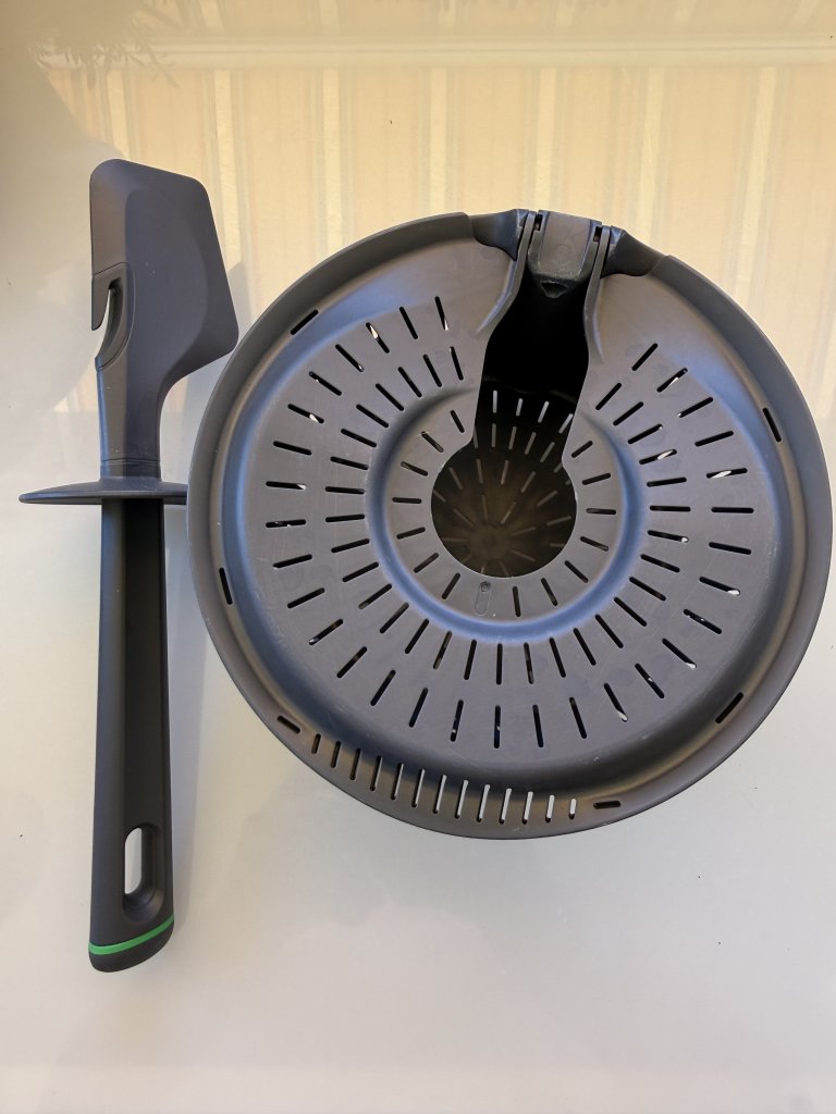 Thermomix TM6 Black Edition with lots of accessories! Top condition!