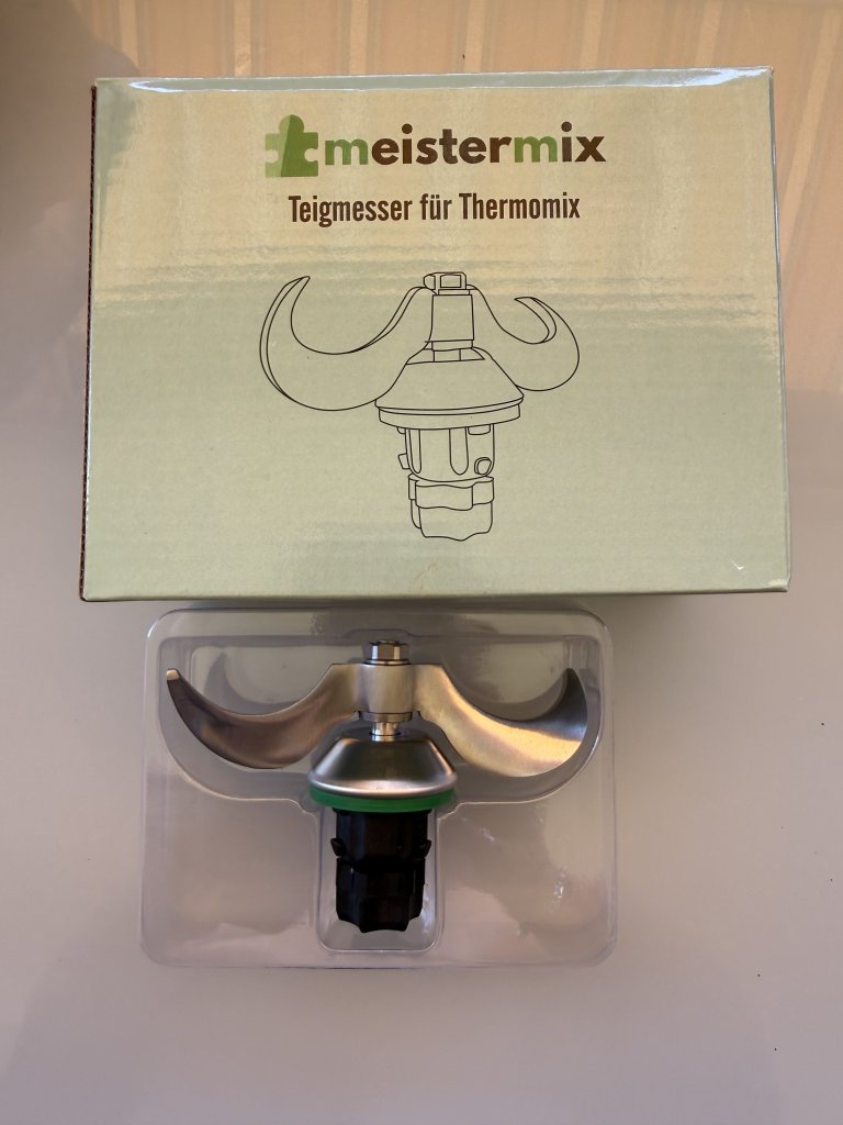 Thermomix TM6 Black Edition with lots of accessories! Top condition!