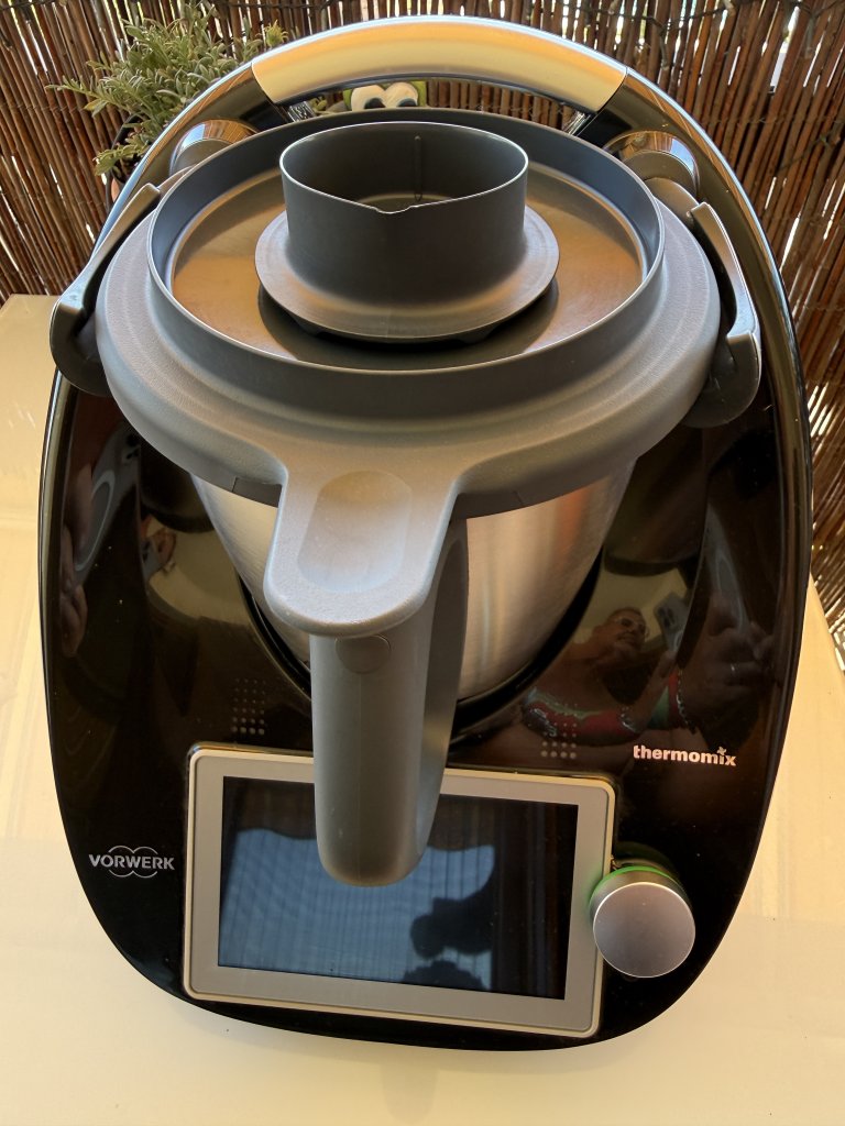 Thermomix TM6 Black Edition with lots of accessories! Top condition!