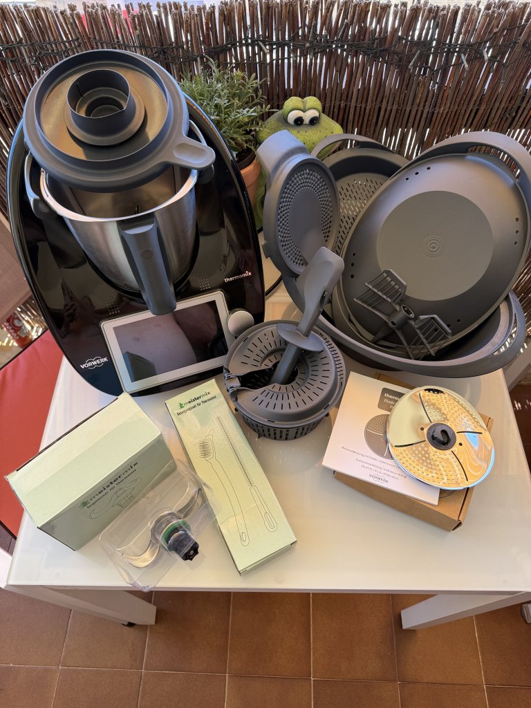 Thermomix TM6 Black Edition con muchos accesorios! ¡Excelente estado!