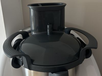 Thermomix TM6 white with Varoma & Vegetable Styler optional with Friend